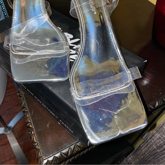 Clear Heels - Picture 3 of 8